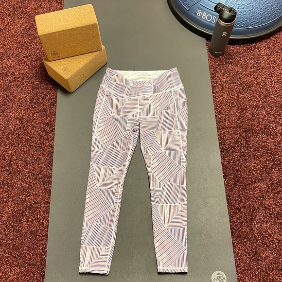 CALIA by Carrie Underwood Pants - CALIA 7/8 Leggings